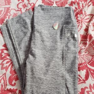 Light gray ultimate pink leggings NWT